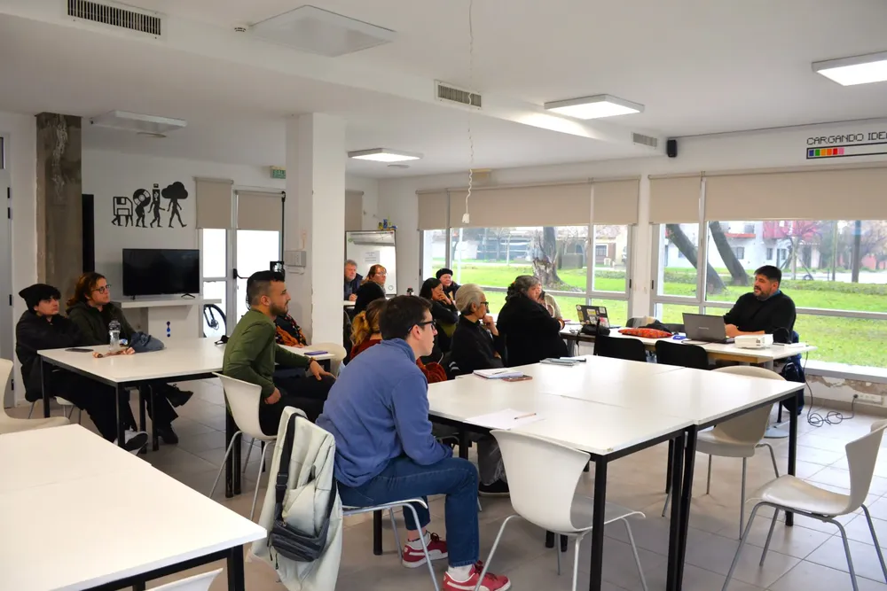 Taller-Emprendedores-12-7-25-1-scaled