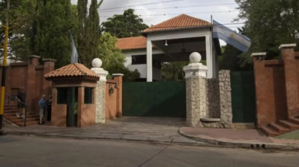 frente-la-quinta-presidencial-olivos