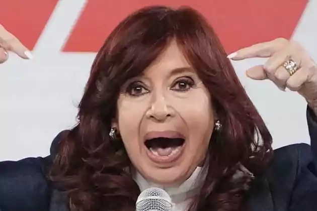 cristina-grita_630_420