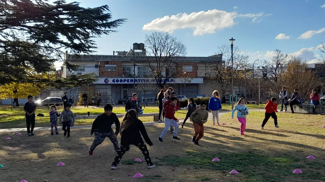 Deportes-Juguemos-en-la-plaza-2