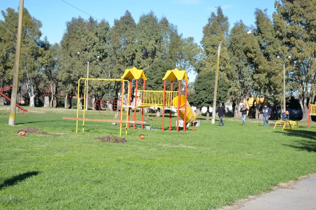 Plaza-Barrio-Los-Robles-1024x683